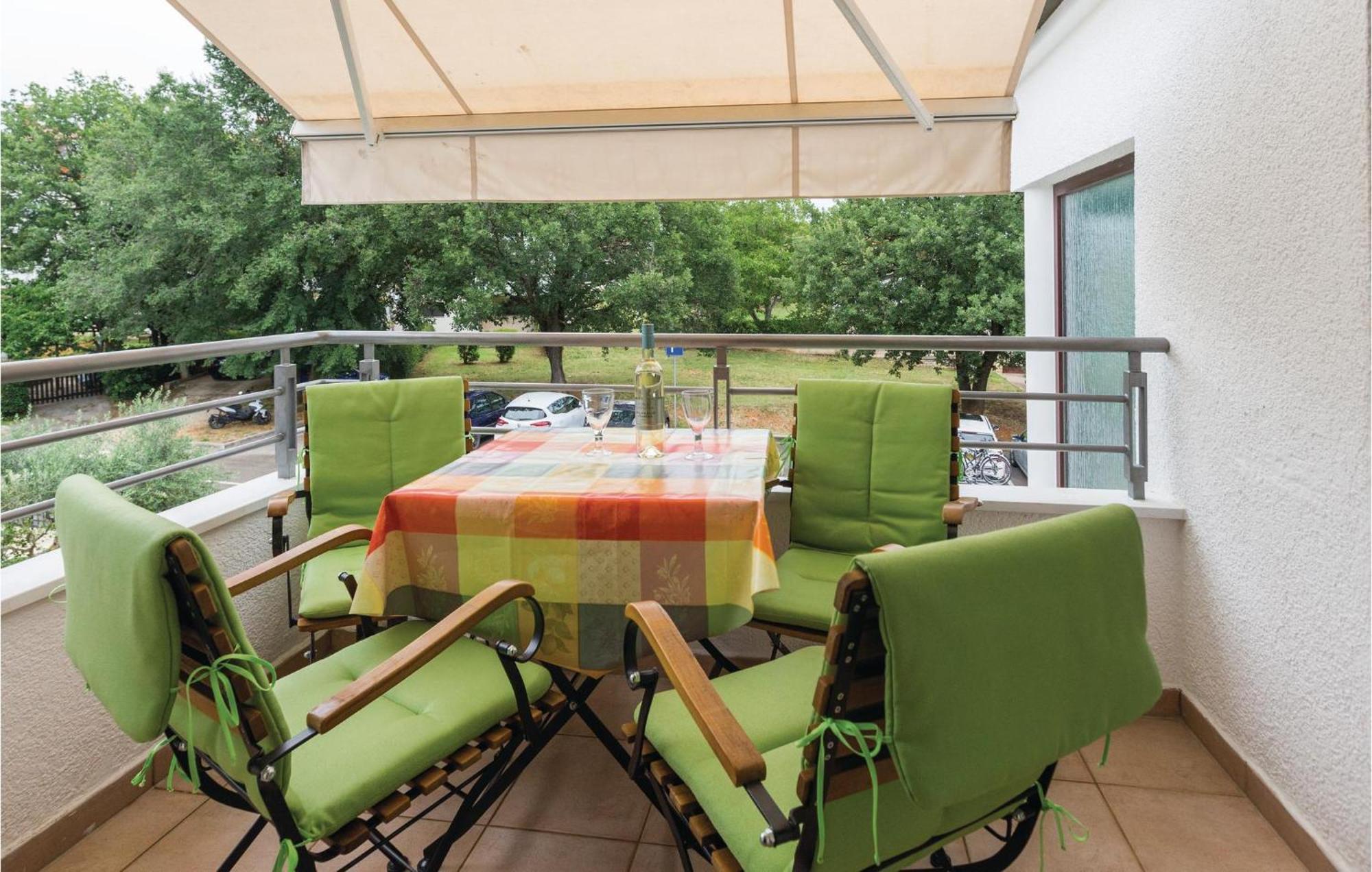 Gorgeous Apartment In Porec With Kitchen Zewnętrze zdjęcie