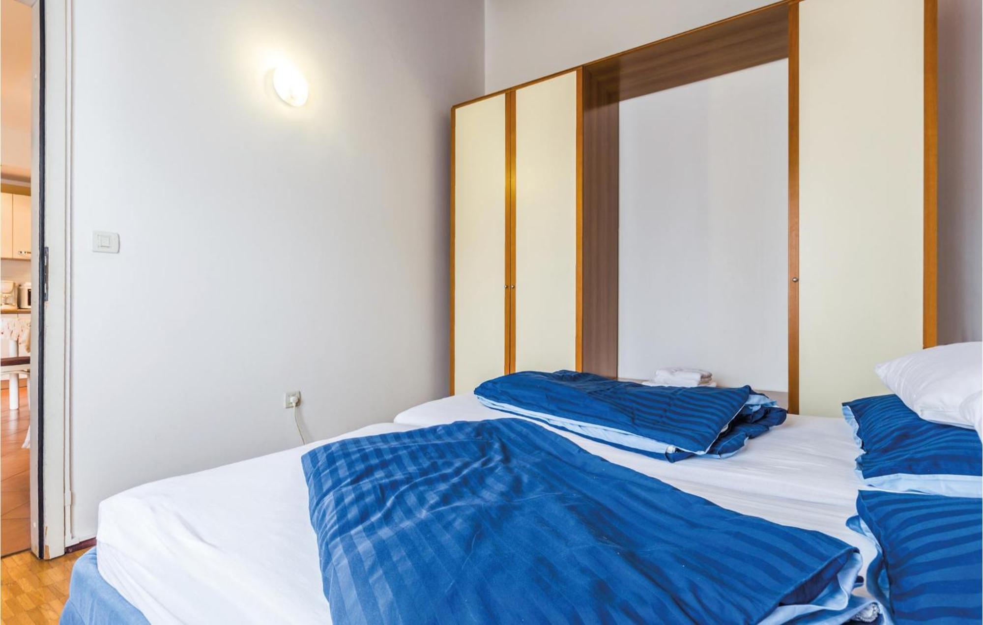 Gorgeous Apartment In Porec With Kitchen Zewnętrze zdjęcie