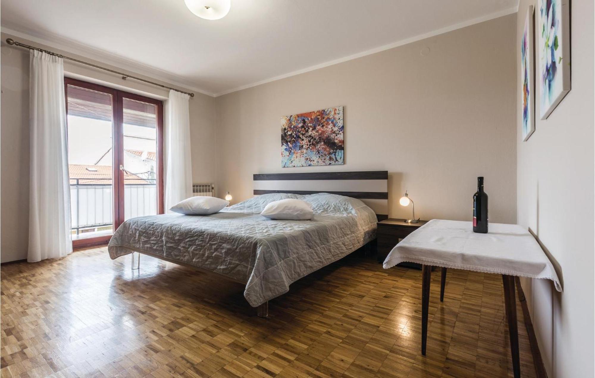 Gorgeous Apartment In Porec With Kitchen Zewnętrze zdjęcie